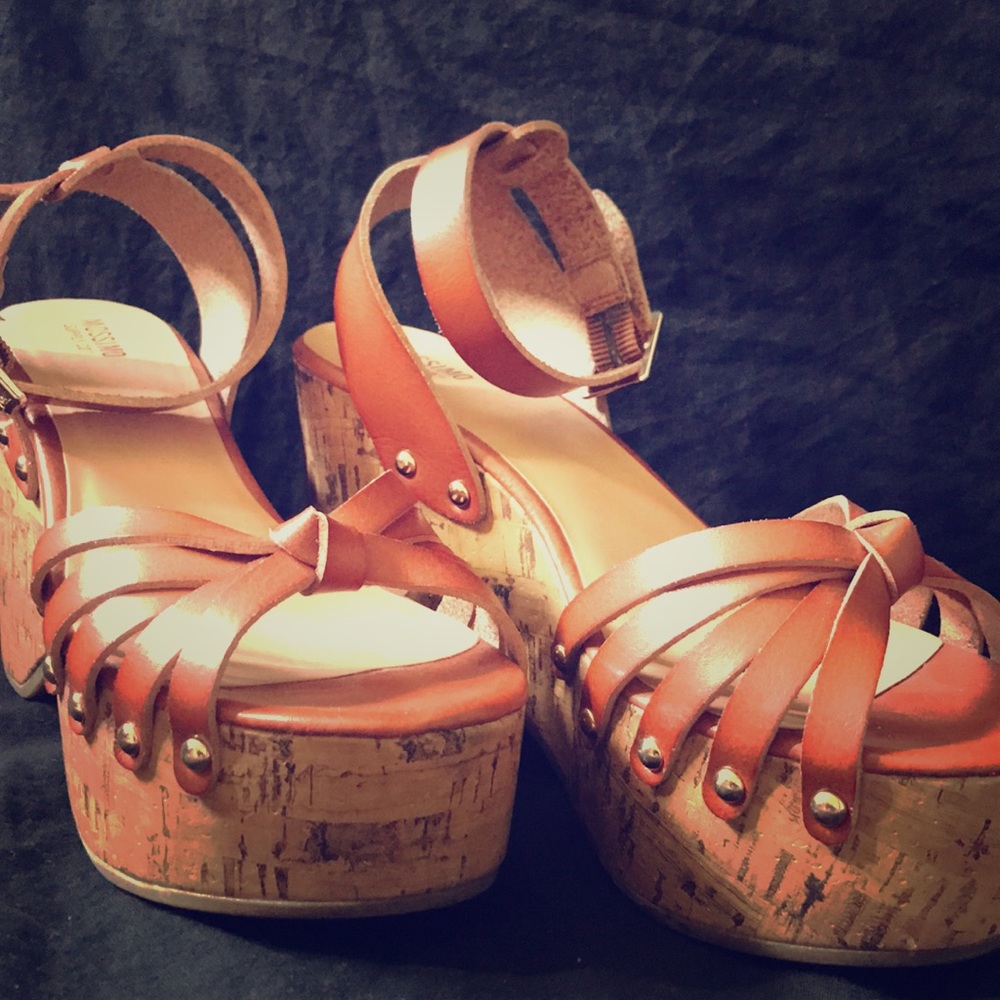 Corkscrew Wedges 🌼